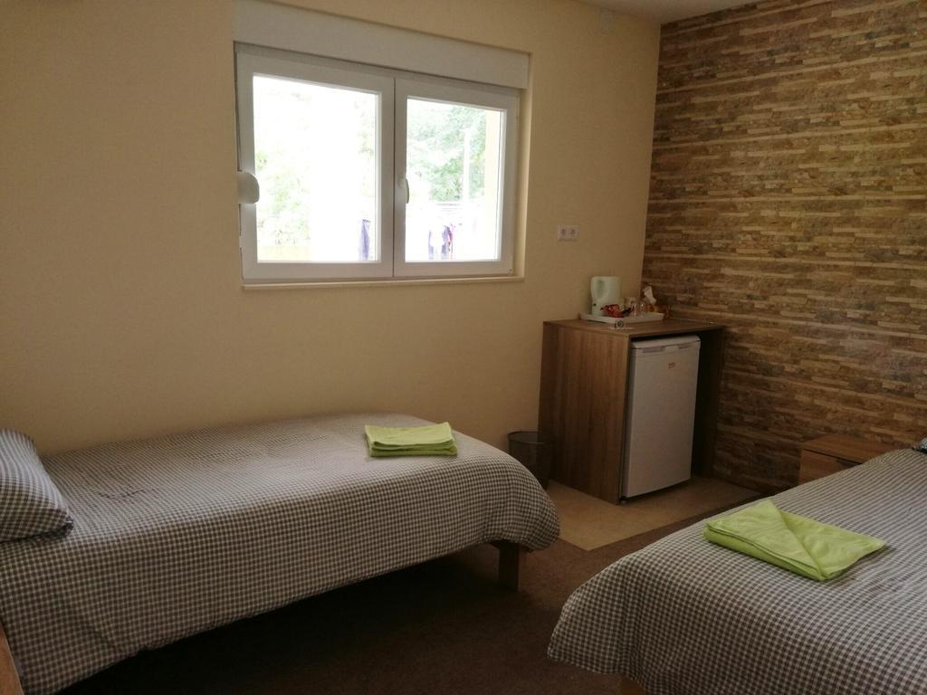 Riverside Guesthouse Pocitelj Exterior photo