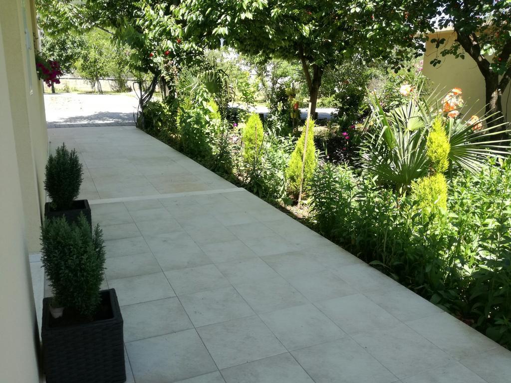Riverside Guesthouse Pocitelj Exterior photo
